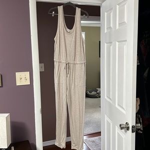 One piece jumper with pockets